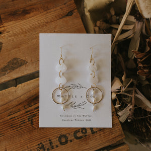 Statement Earring 'whispers in white'